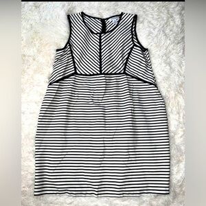 Motherhood maternity dress size XL